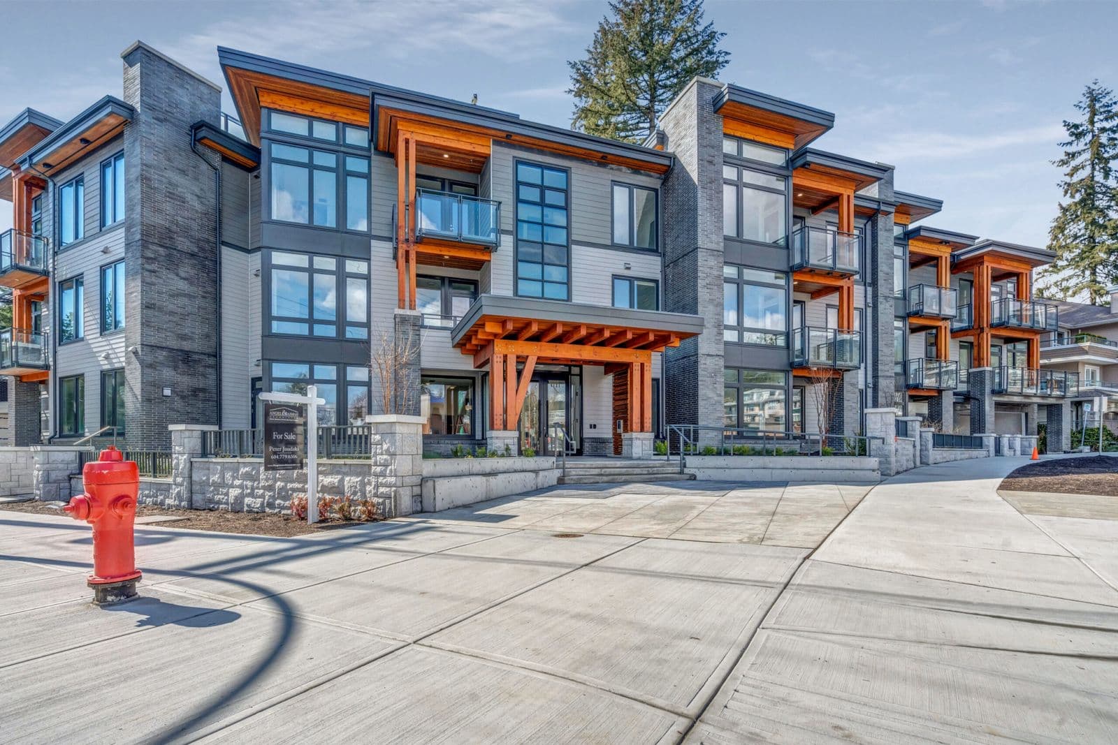 Crescentview at Edgemont — new development in North Vancouver