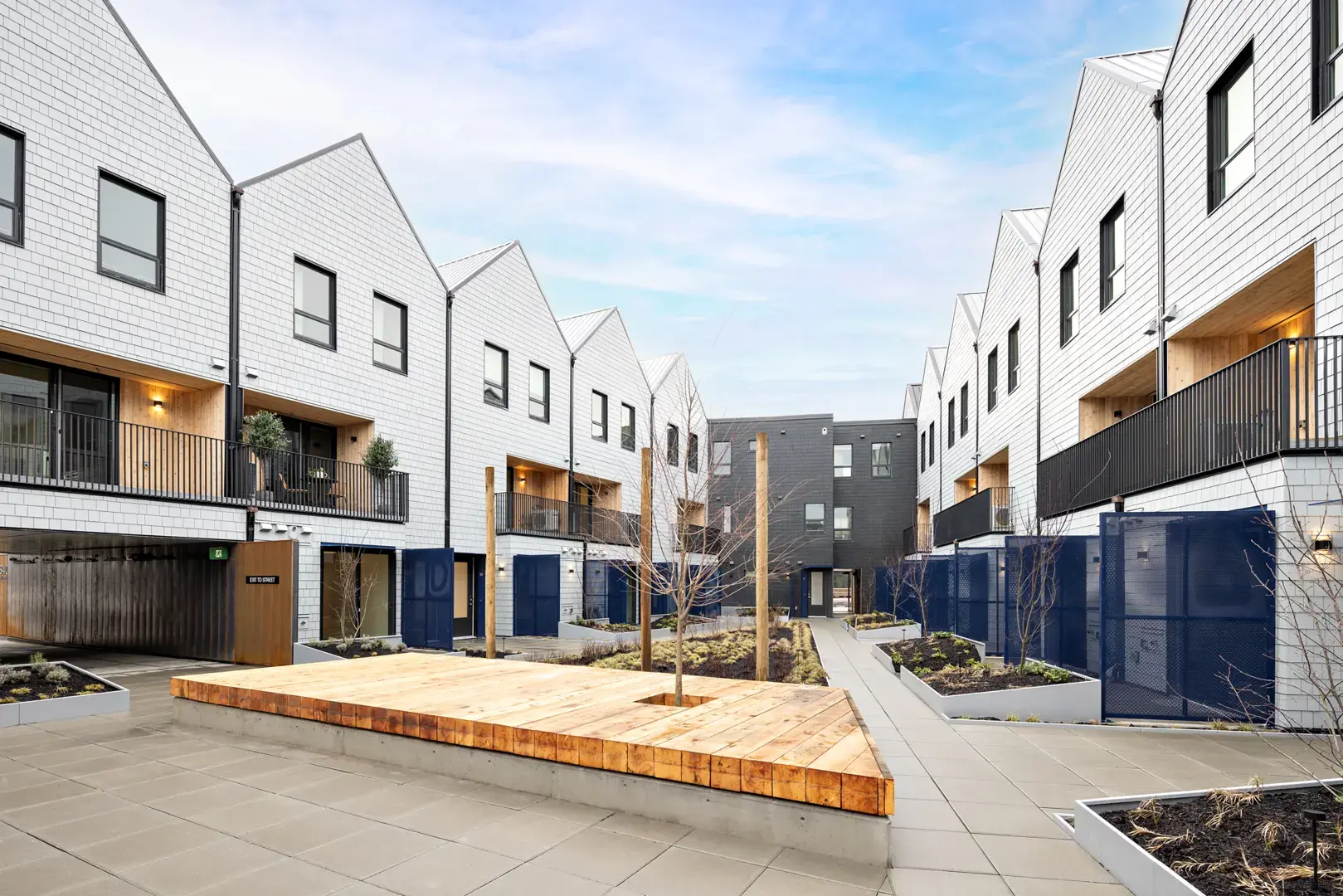 Bayside Mews – other