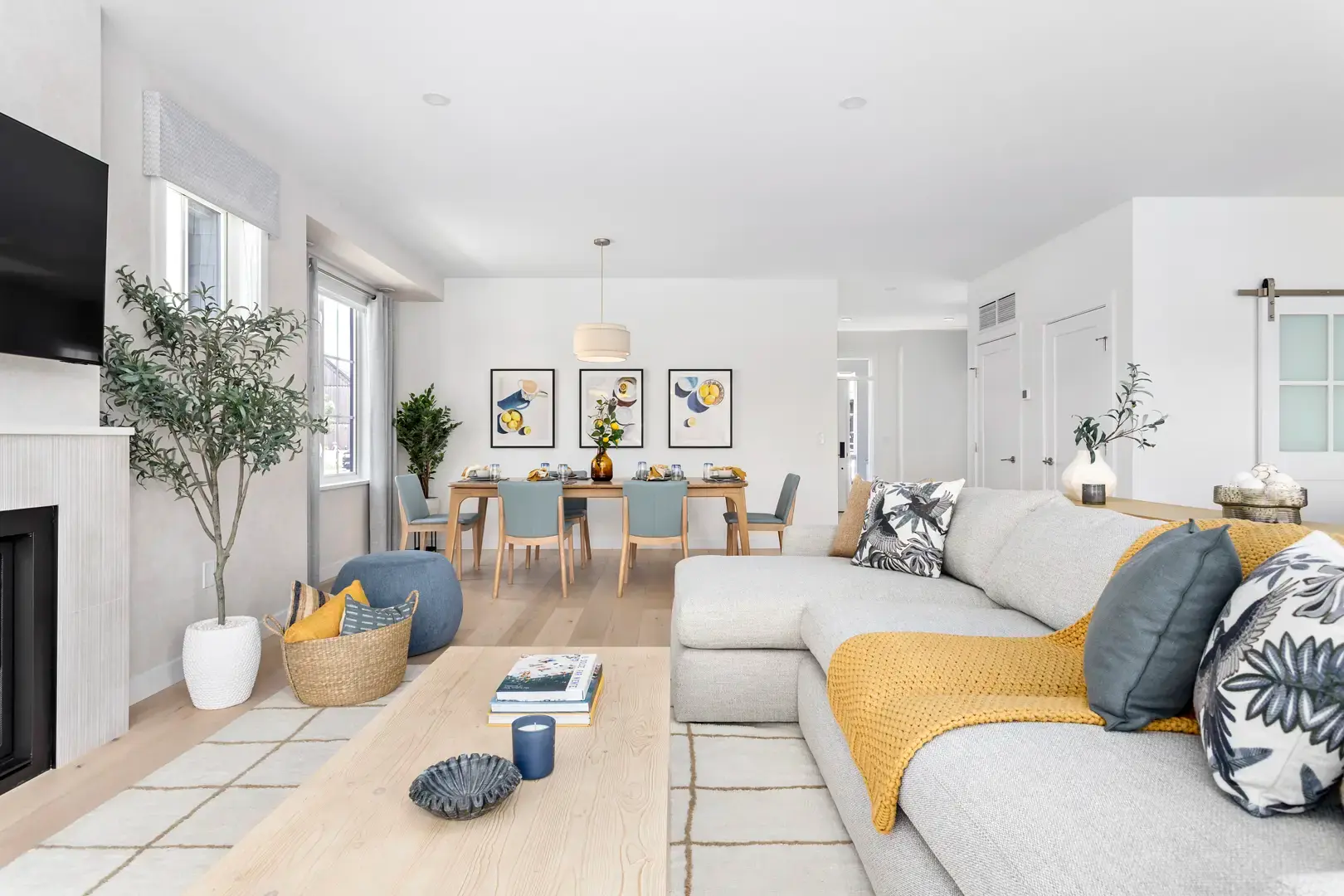 Bayside Mews – other