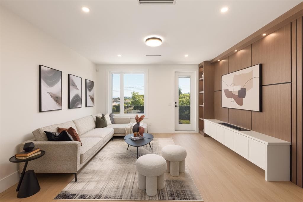 Dufferin Row – other